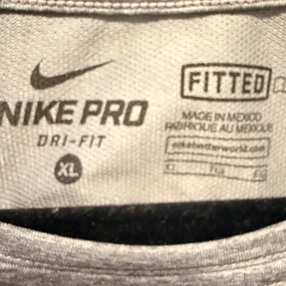 Nike Pro Men's Gray Fitted Tee